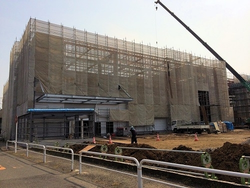 テックランドヤマダ電機　外部足場２