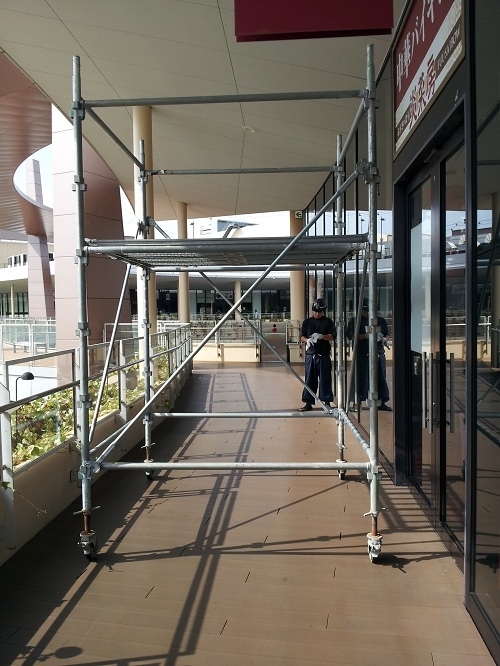 ローリング足場