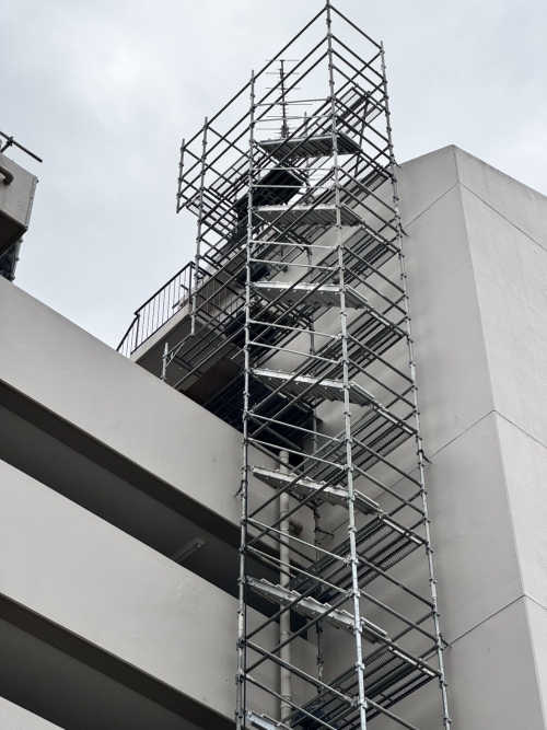 ベルヴィル杉田Ⅲ 屋上他防水工事(昇降用足場）