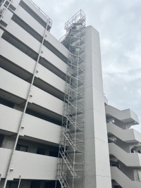 ベルヴィル杉田Ⅲ 屋上他防水工事(昇降用足場)